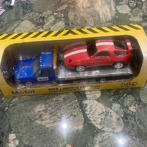 Mobile 1998 Limited Edition Collector's Toy Truck